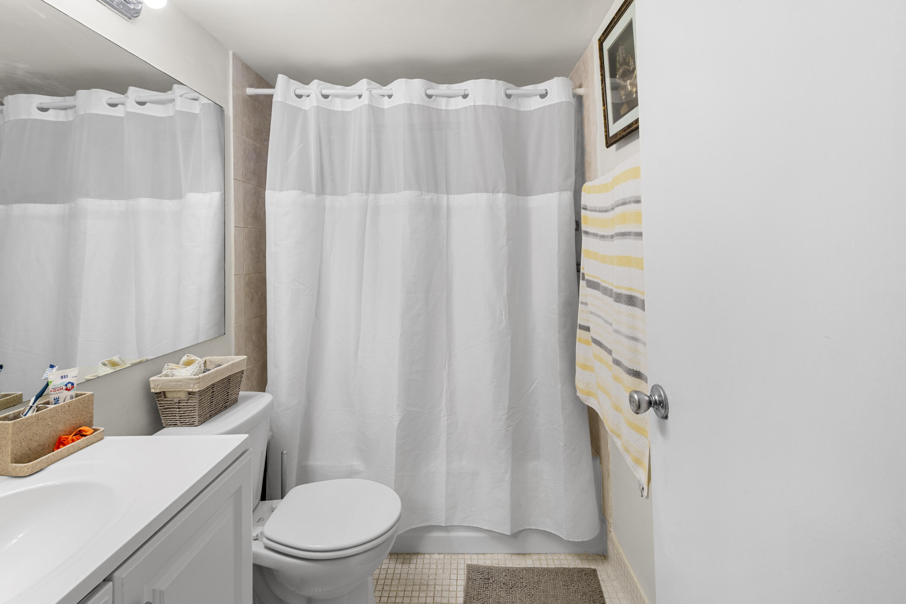MANSFIELD AT CENTURY VILLAGE CONDO - Residential Lease
