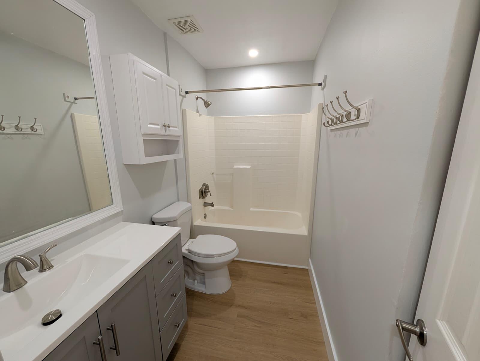 COLLIER ESTATES 3RD - Residential Lease