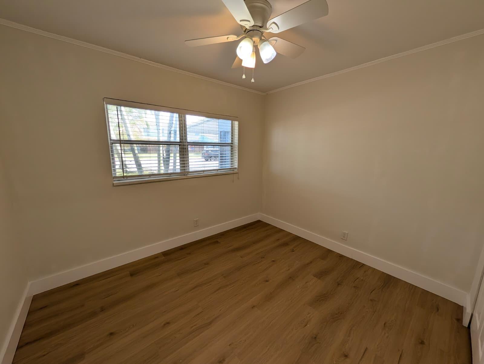 COLLIER ESTATES 3RD - Residential Lease