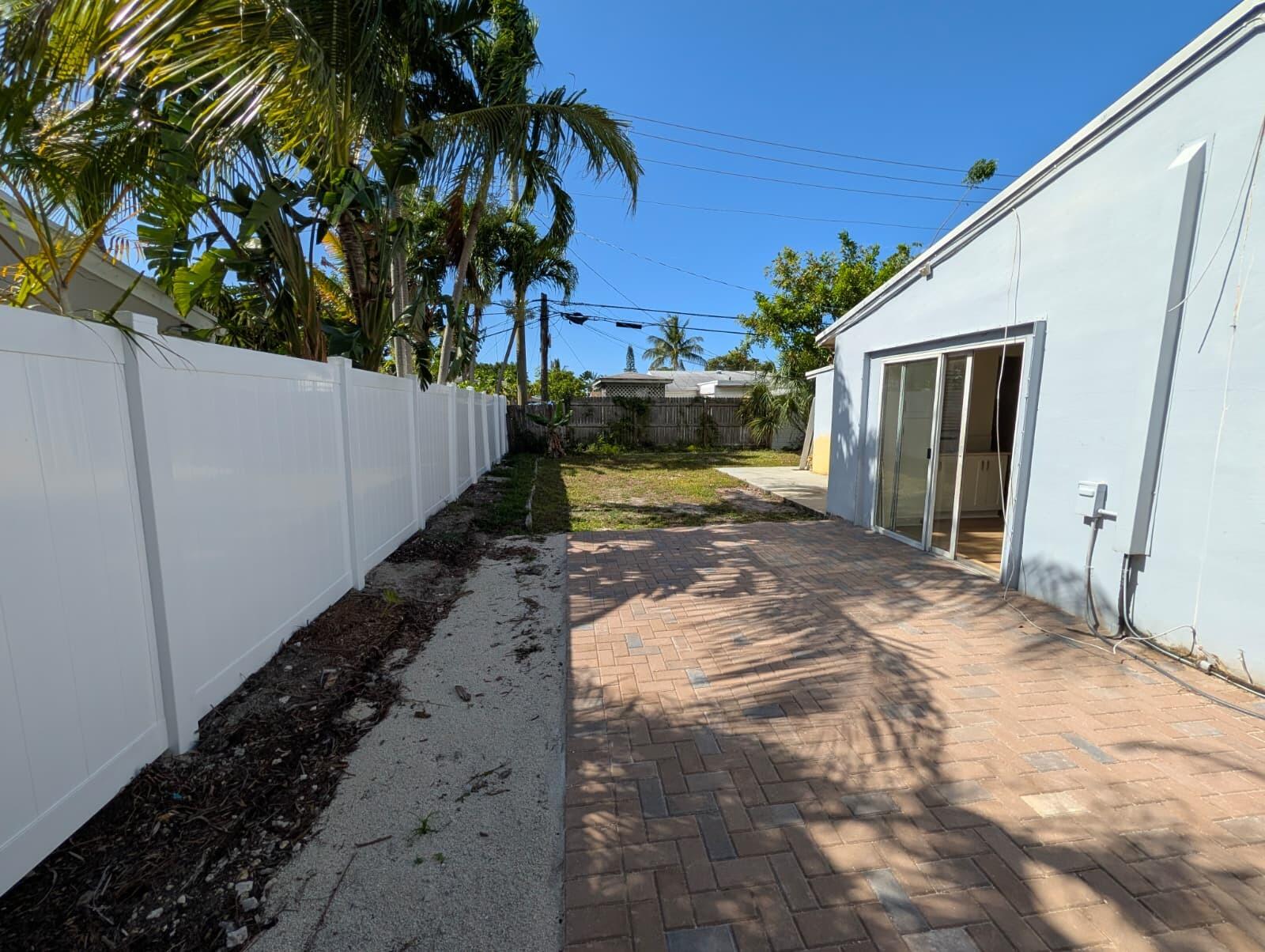 COLLIER ESTATES 3RD - Residential Lease