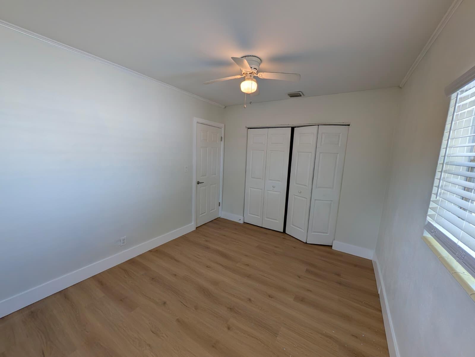 COLLIER ESTATES 3RD - Residential Lease
