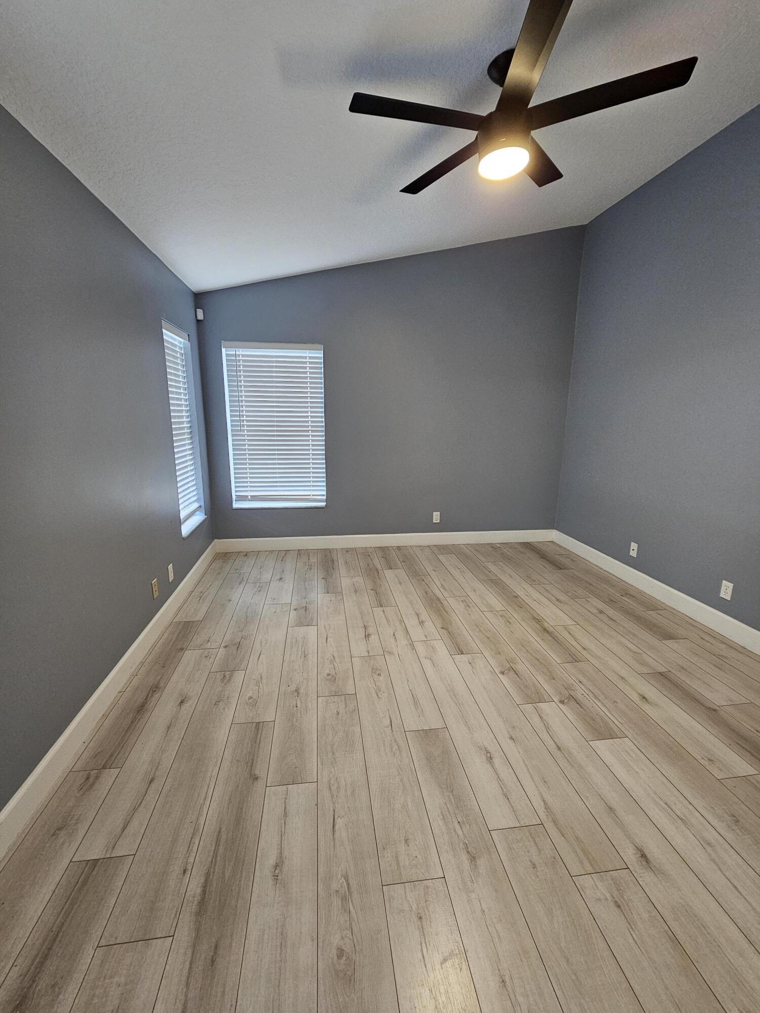 NORTH PALM BEACH HEIGHTS - Residential Lease