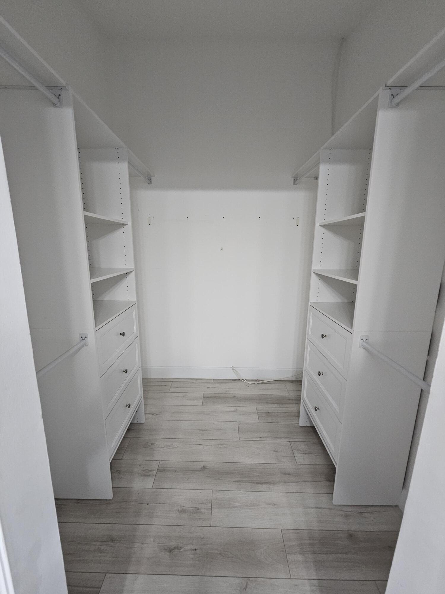 NORTH PALM BEACH HEIGHTS - Residential Lease