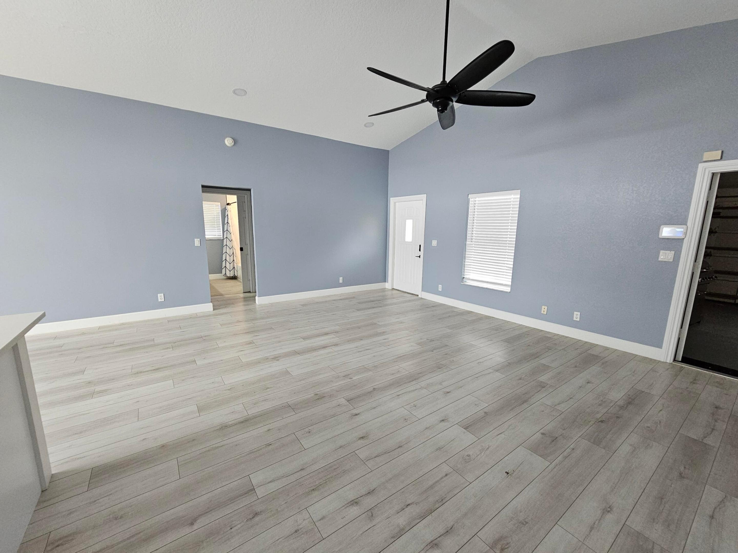 NORTH PALM BEACH HEIGHTS - Residential Lease