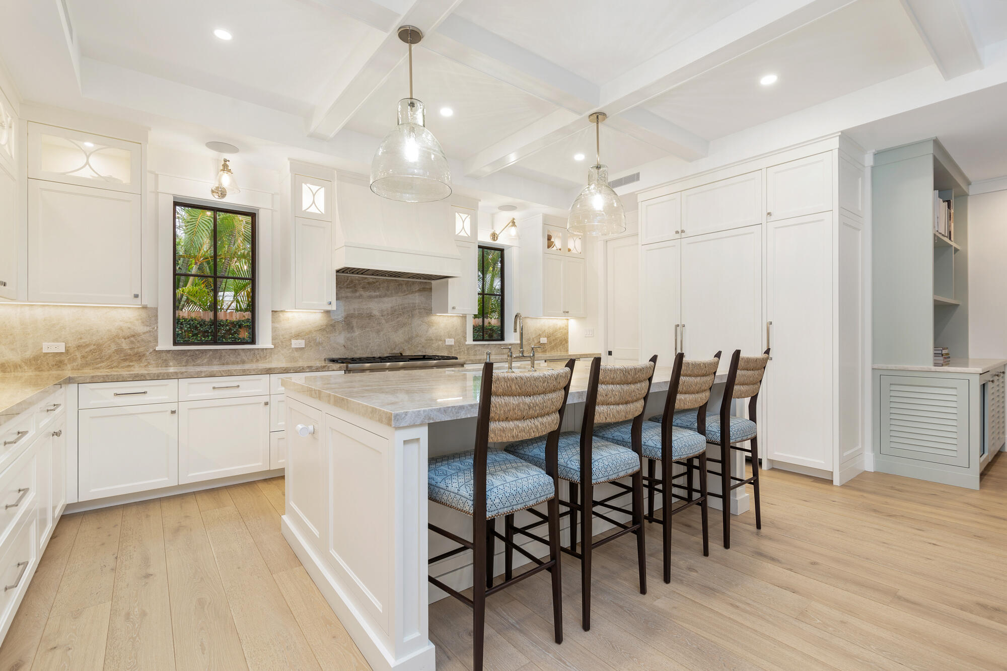 EL CID COURT - Residential