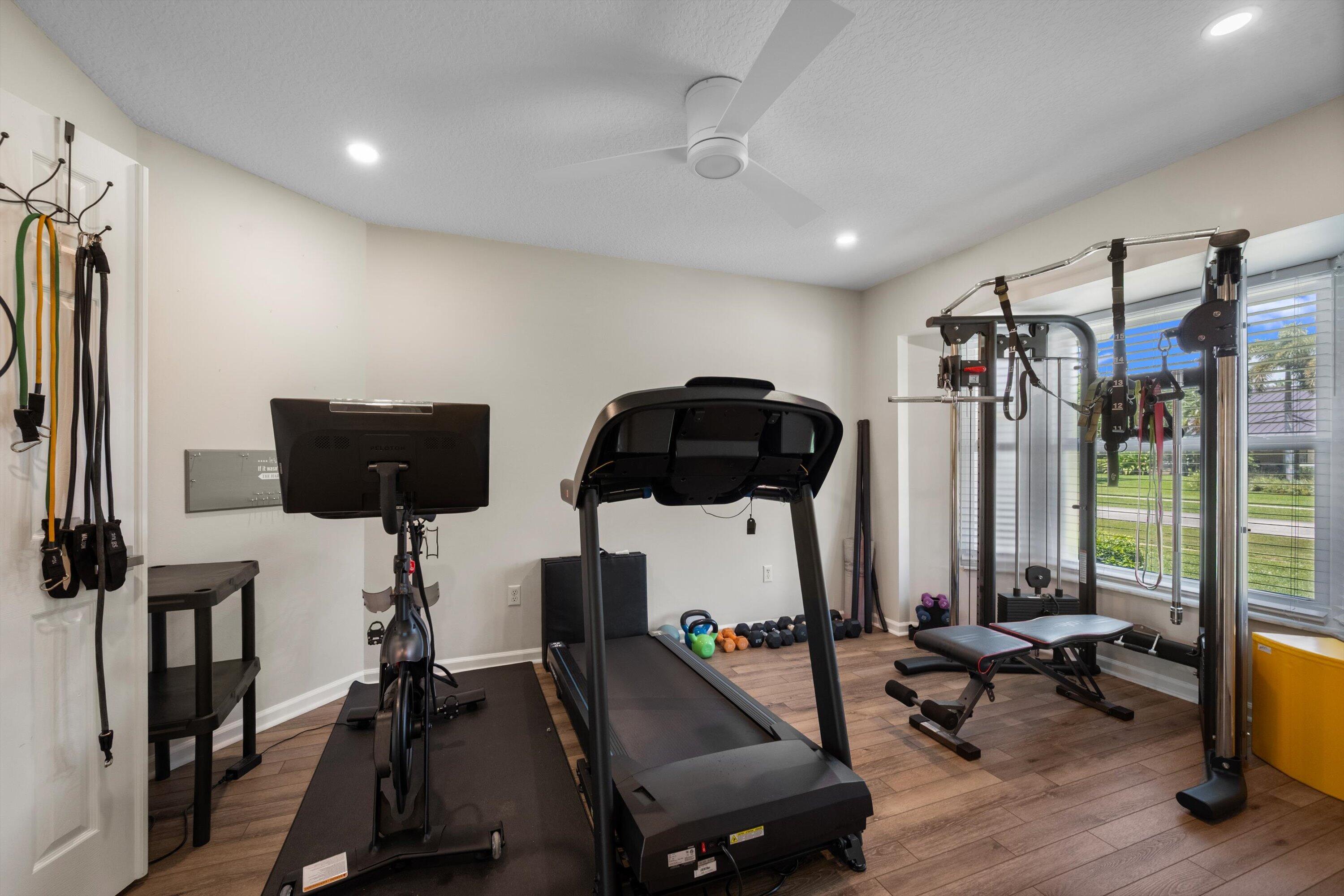 MEADOW WOOD OF THE LANDINGS AT WELLINGTON - Residential