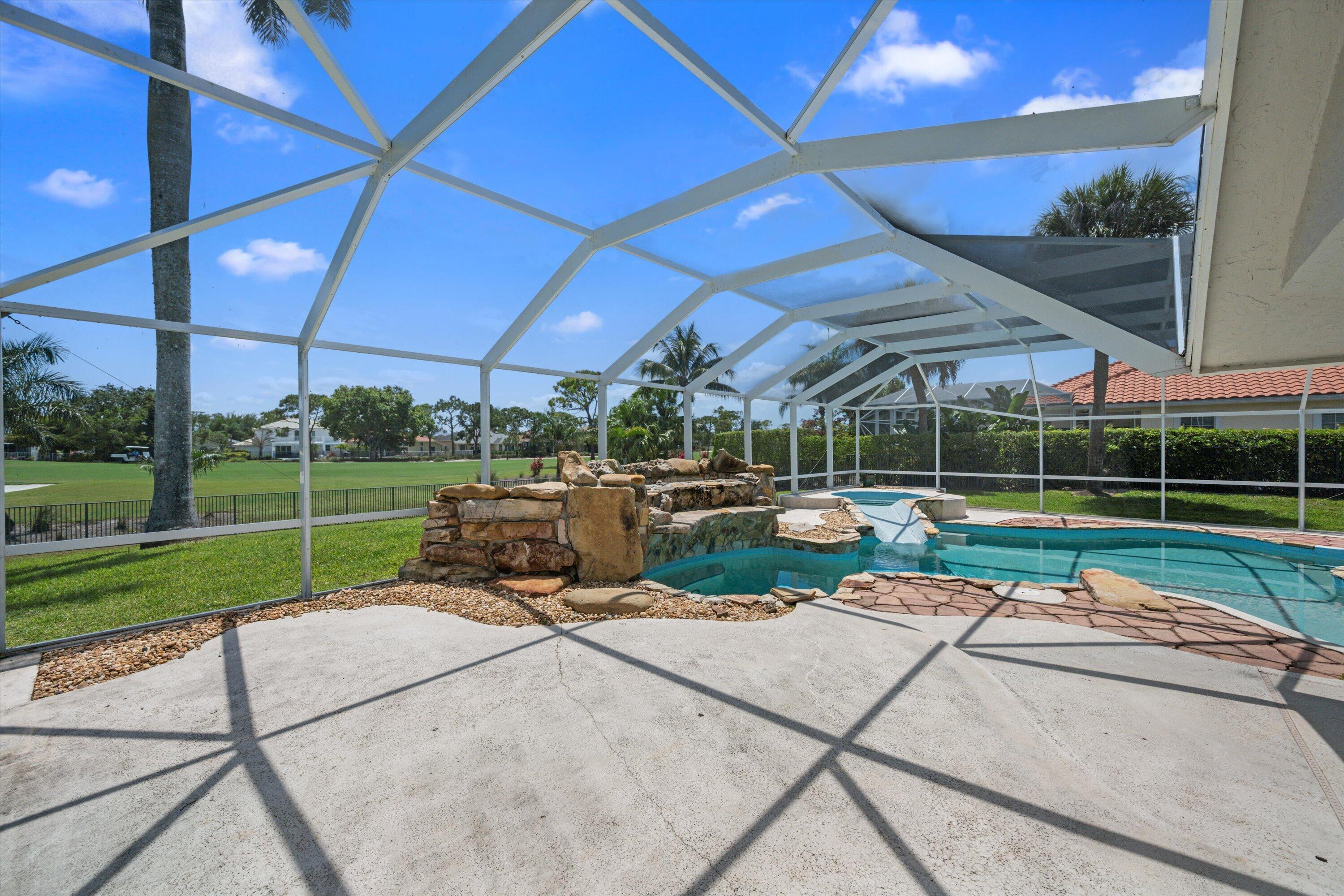 MEADOW WOOD OF THE LANDINGS AT WELLINGTON - Residential