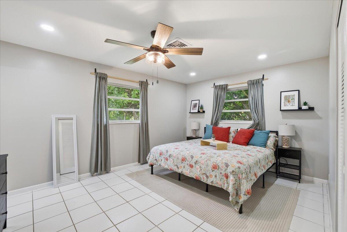 COUNTRY CLUB VILLAGE SEC A - Residential