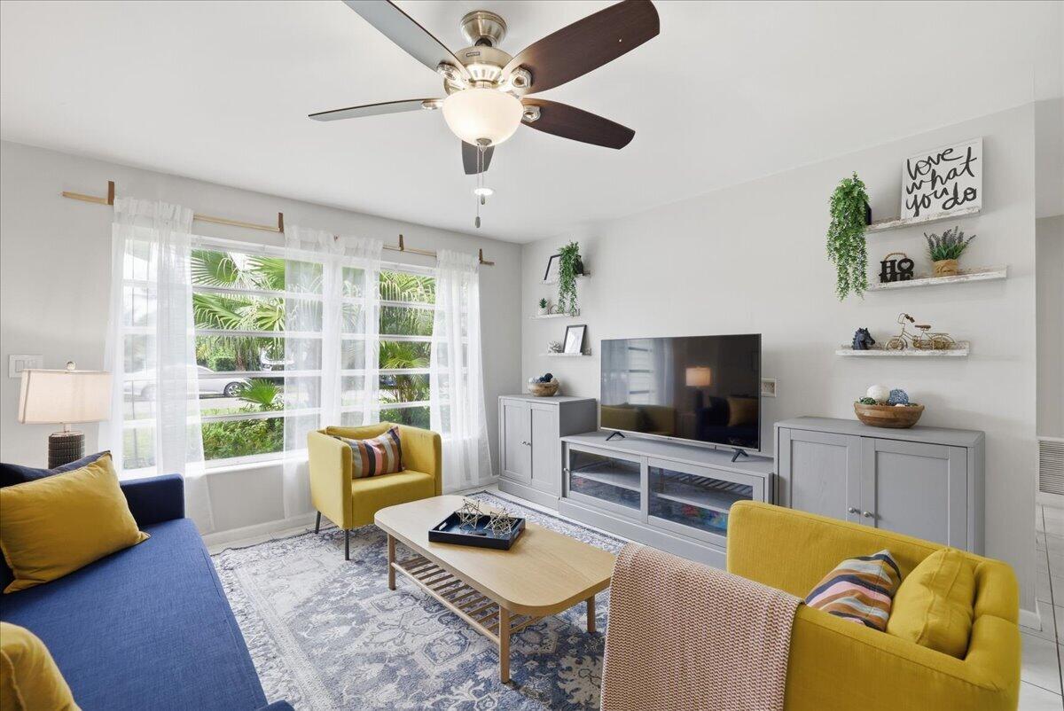 COUNTRY CLUB VILLAGE SEC A - Residential