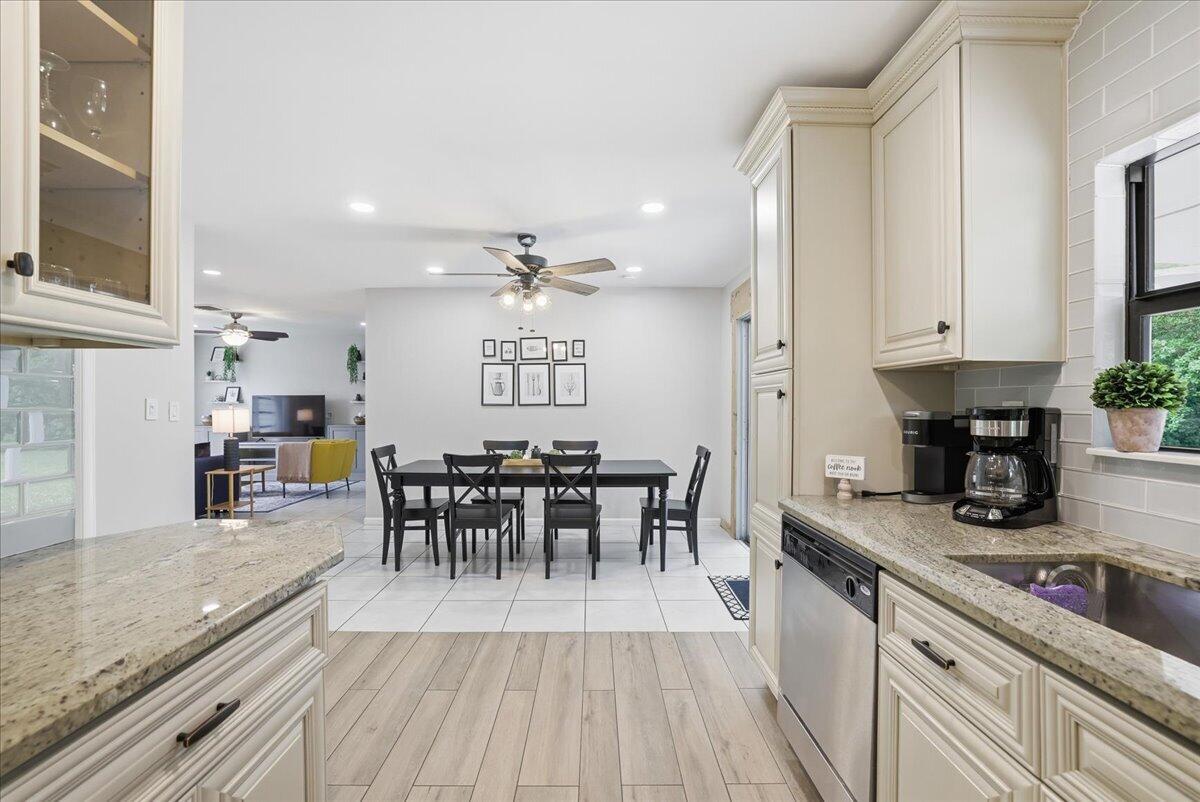 COUNTRY CLUB VILLAGE SEC A - Residential