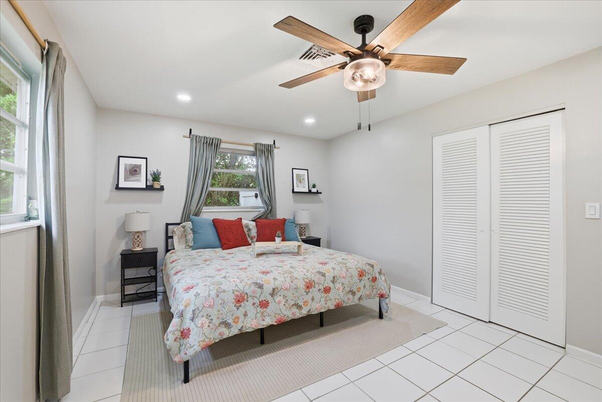 COUNTRY CLUB VILLAGE SEC A - Residential