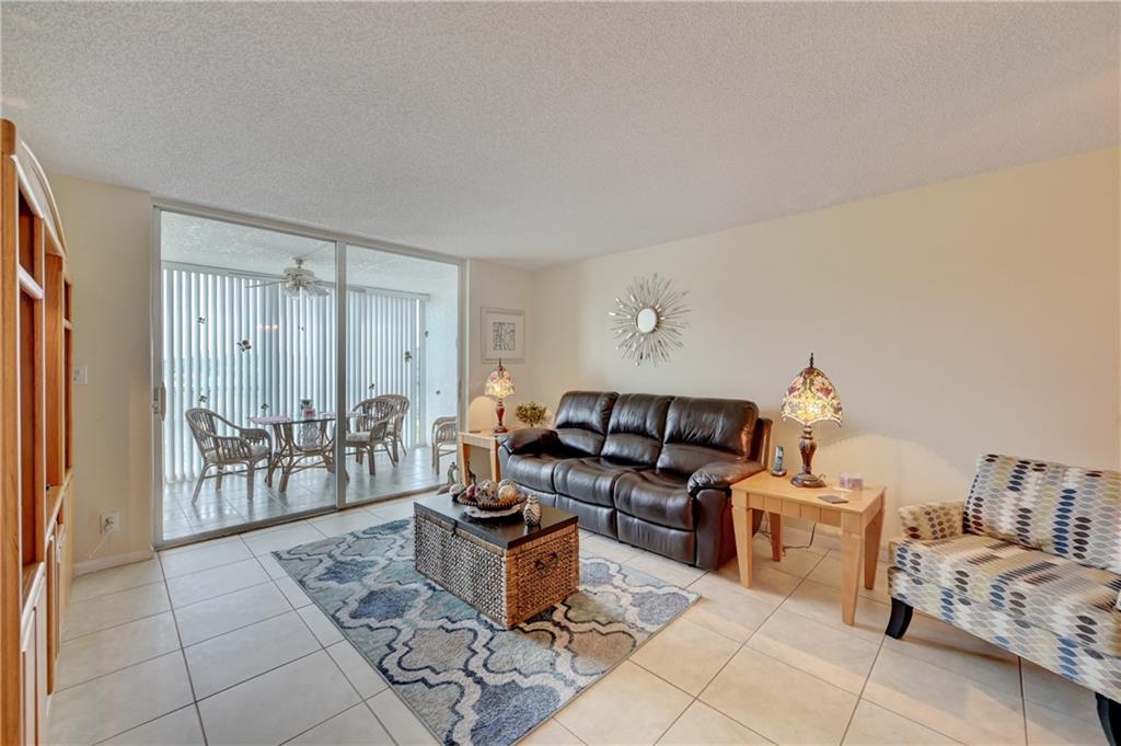 WATERS EDGE TOWER CONDO - Residential