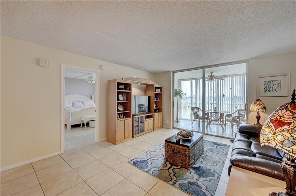 WATERS EDGE TOWER CONDO - Residential