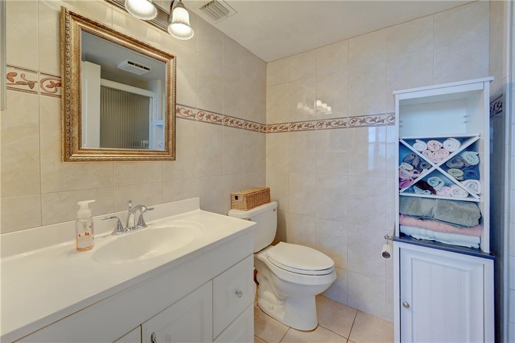 WATERS EDGE TOWER CONDO - Residential