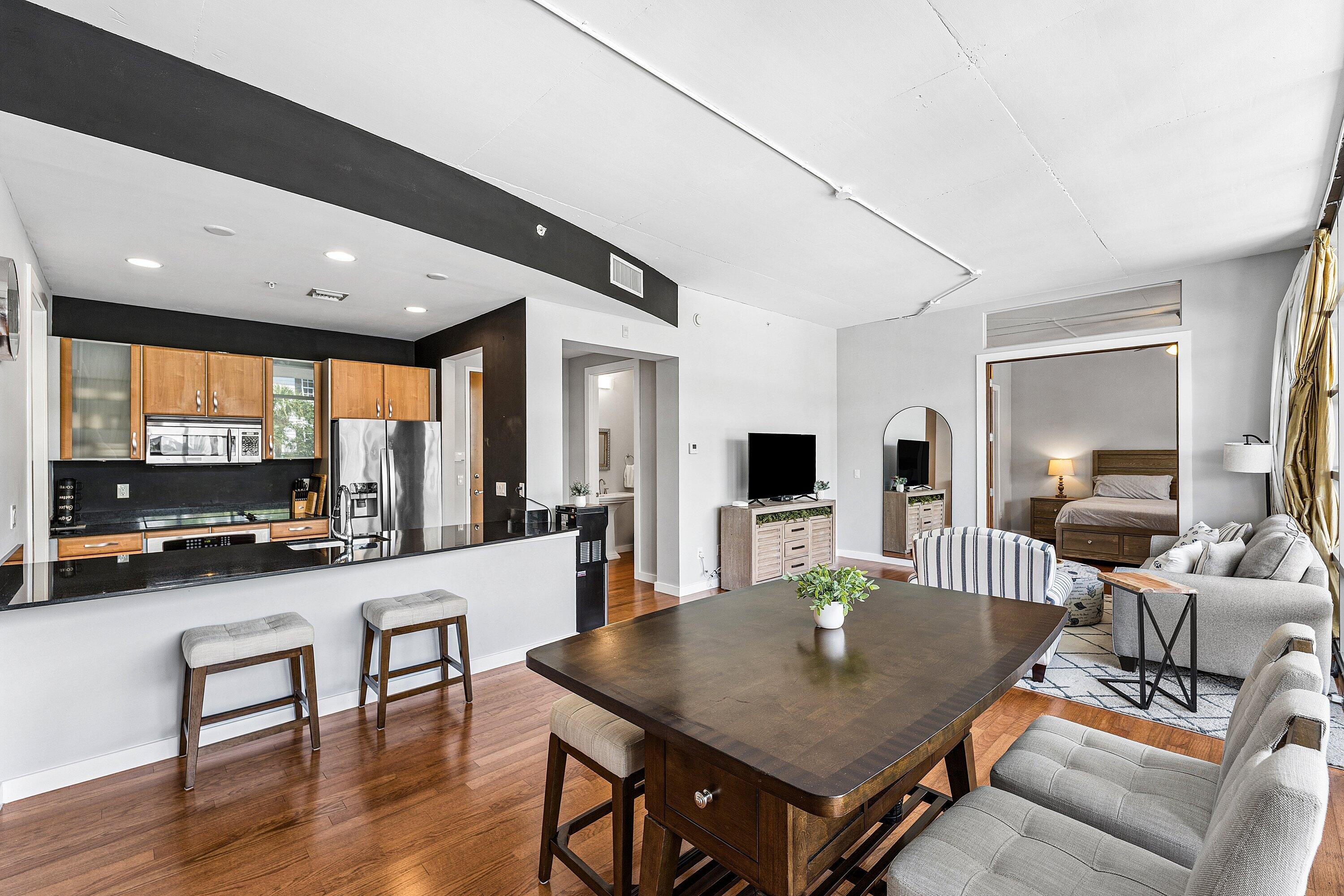MERIDIAN DELRAY CONDO - Residential Lease