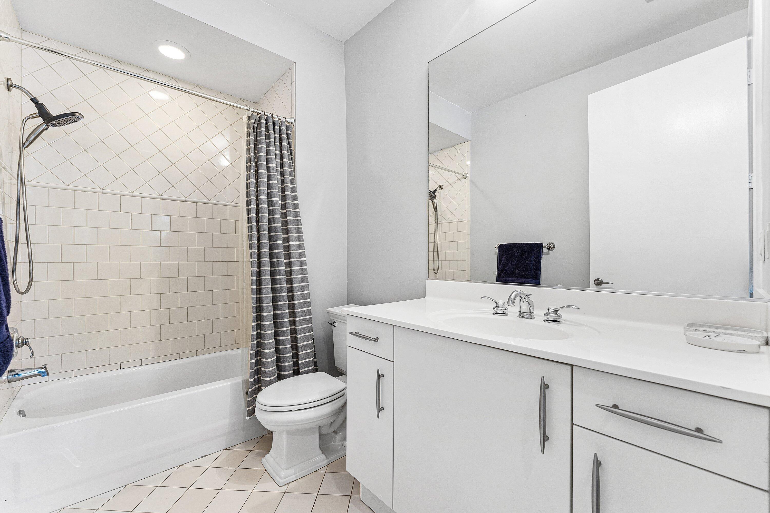 MERIDIAN DELRAY CONDO - Residential Lease