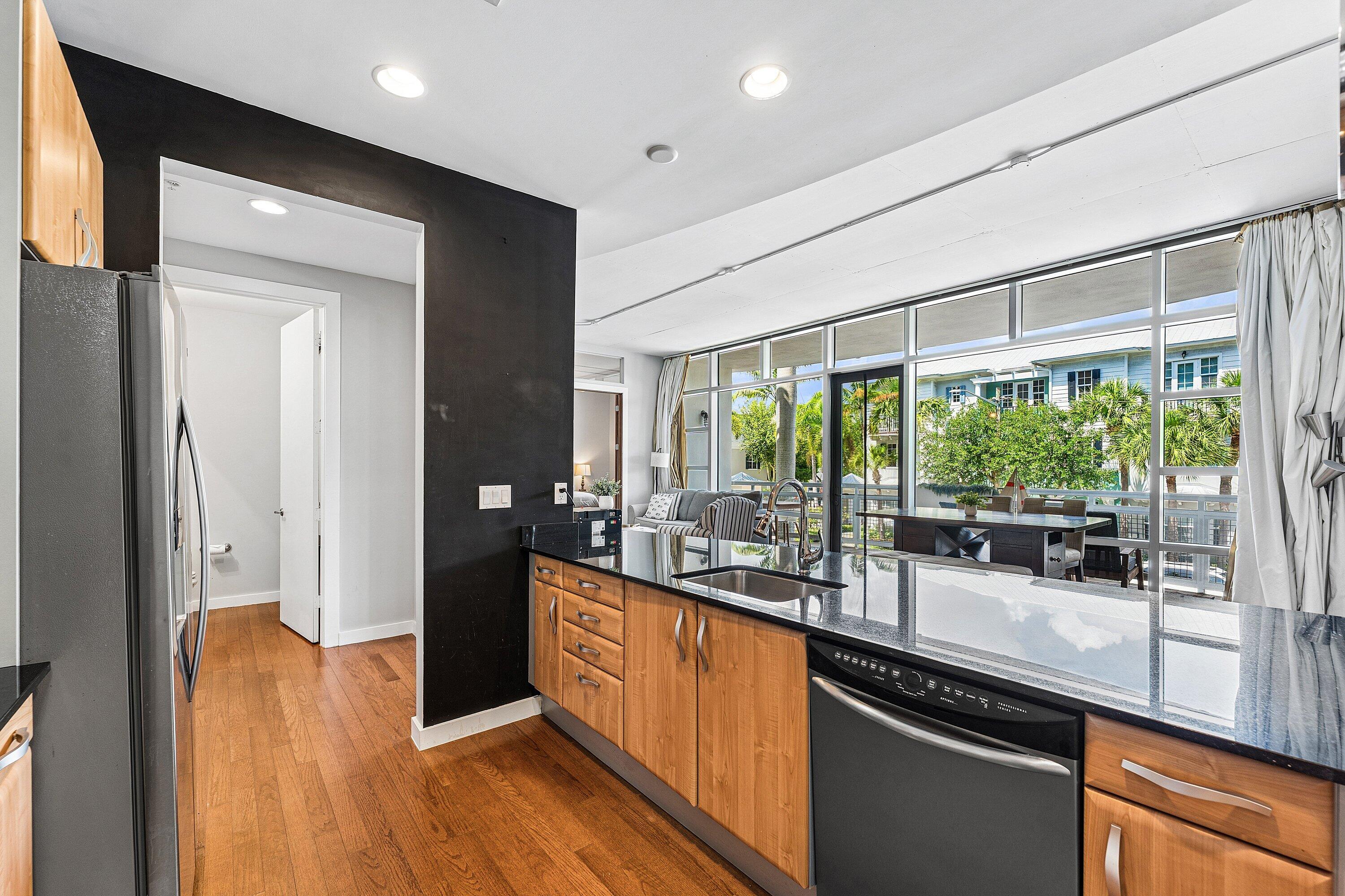 MERIDIAN DELRAY CONDO - Residential Lease