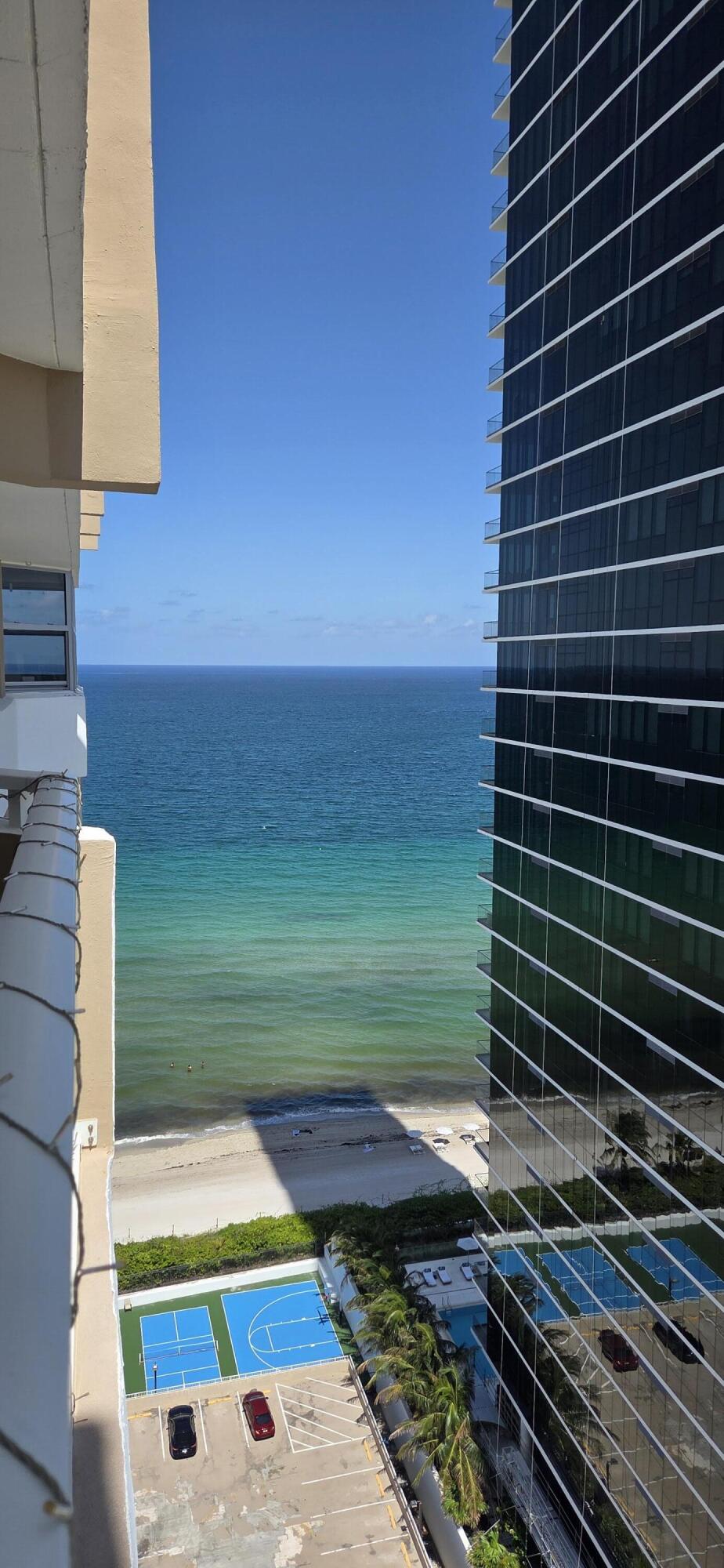 HEMISPHERES CONDO - Residential Lease