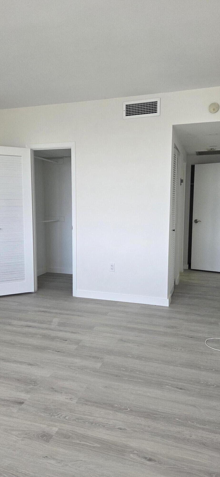 HEMISPHERES CONDO - Residential Lease