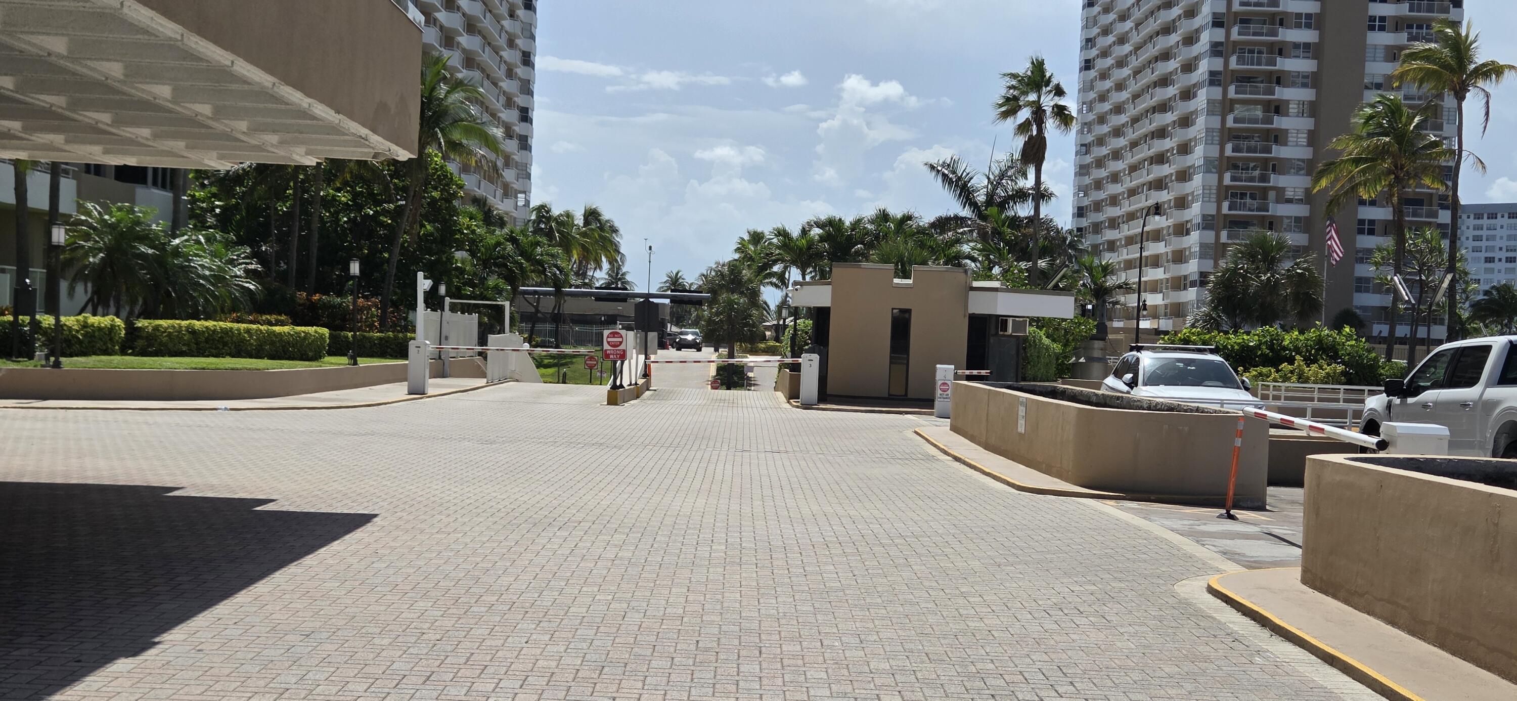HEMISPHERES CONDO - Residential Lease