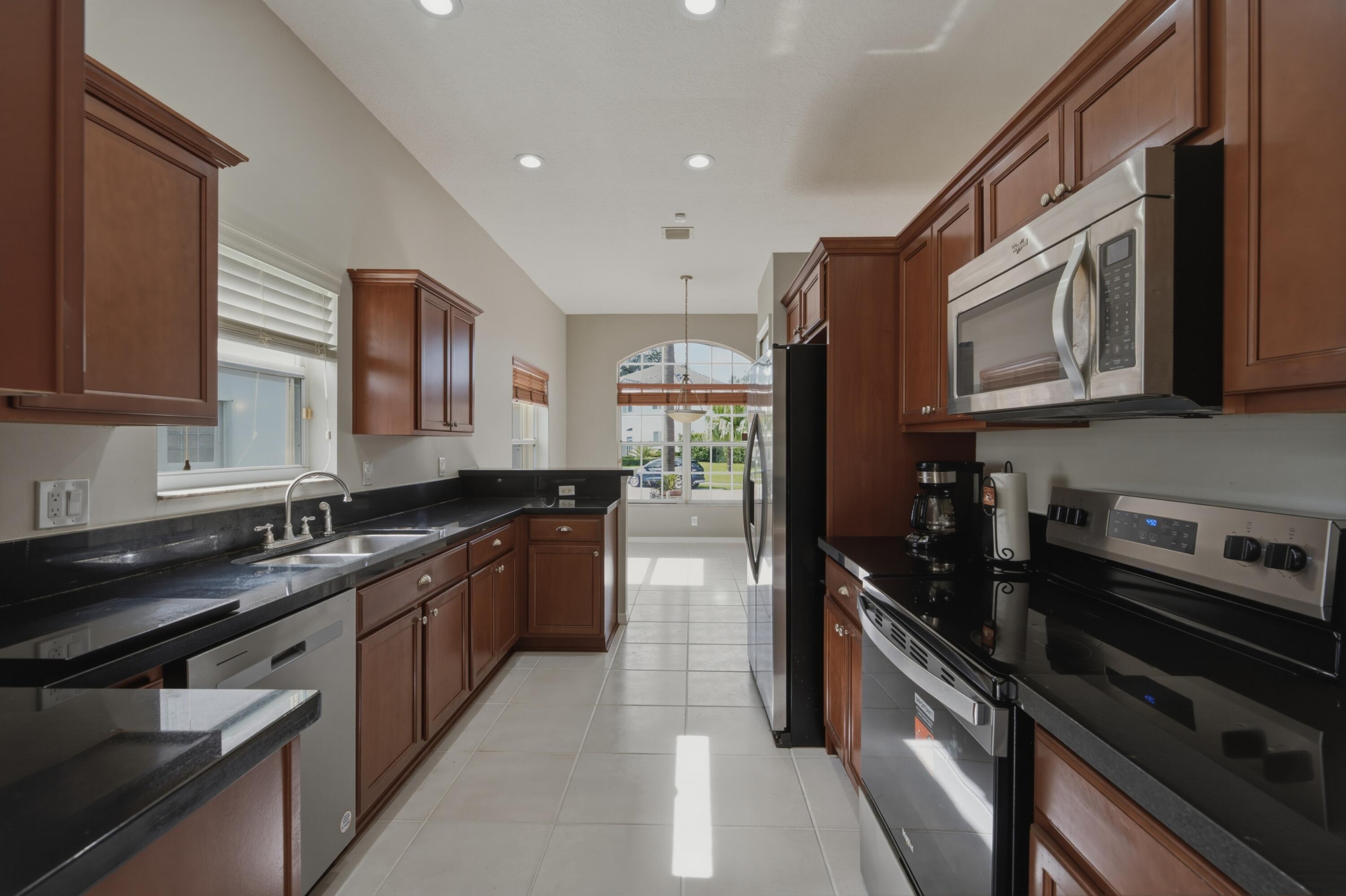 MISSION BAY TR H PH 2 - Residential