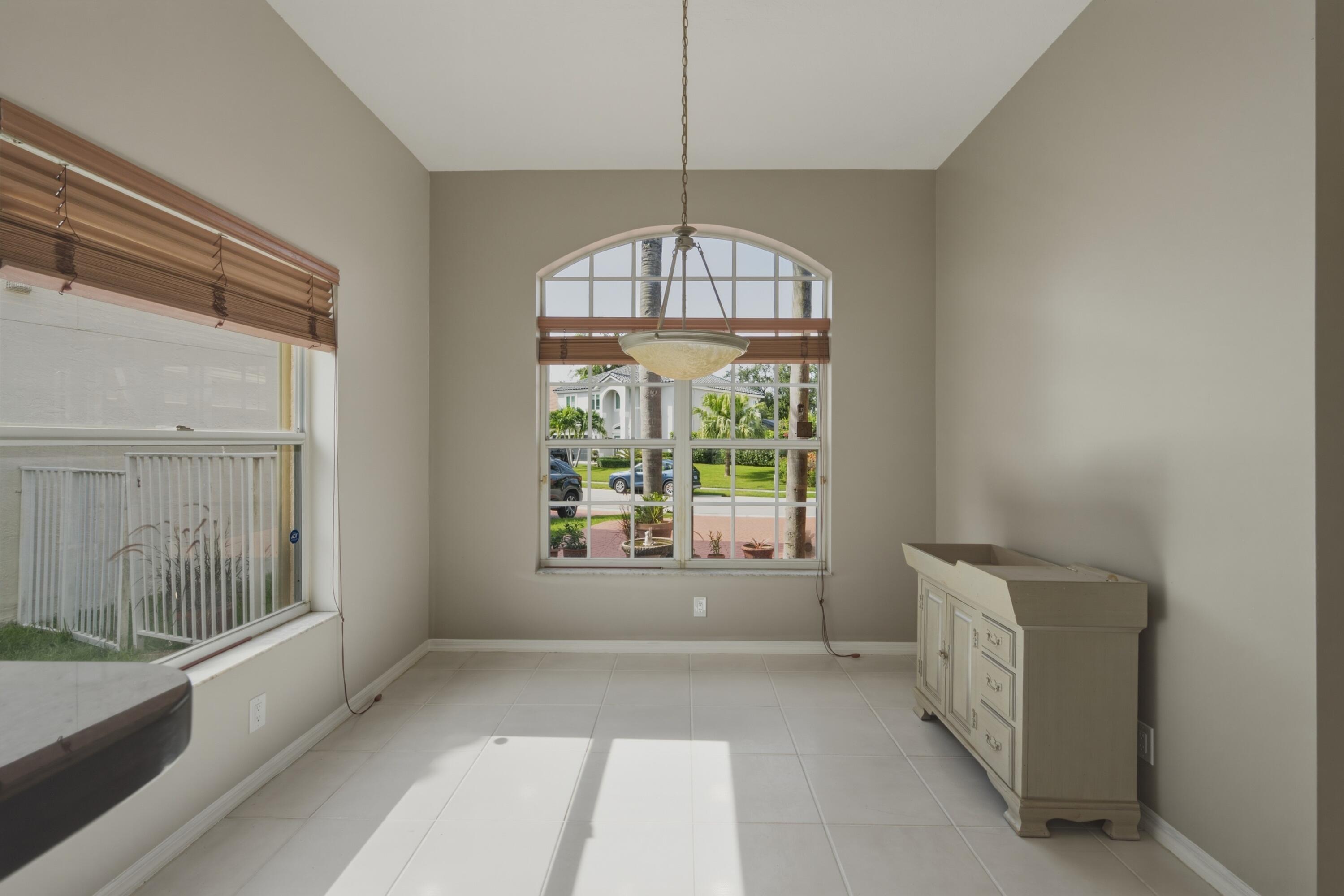 MISSION BAY TR H PH 2 - Residential