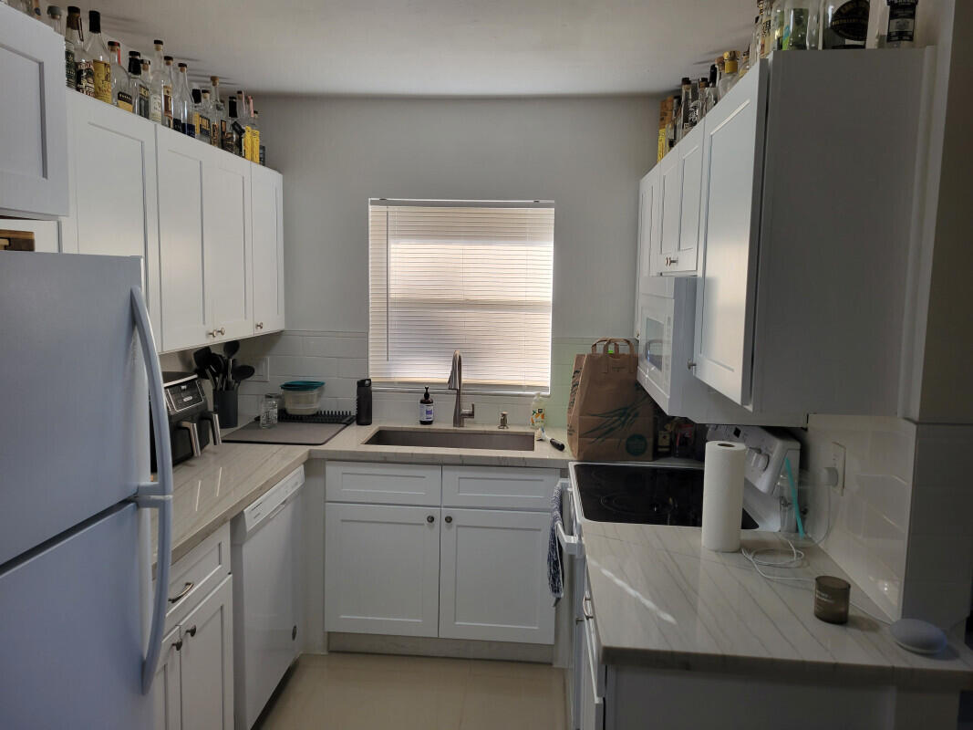 BOCA LINDA CONDO - Residential Lease