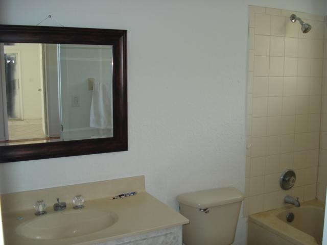 HUNTERS MANOR - Residential Lease