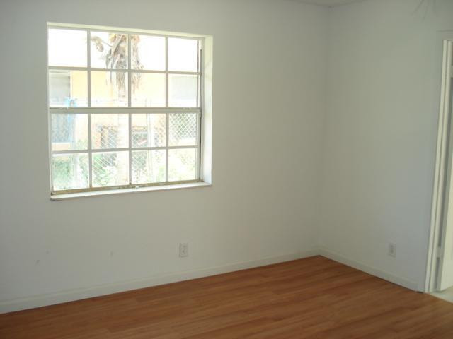 HUNTERS MANOR - Residential Lease