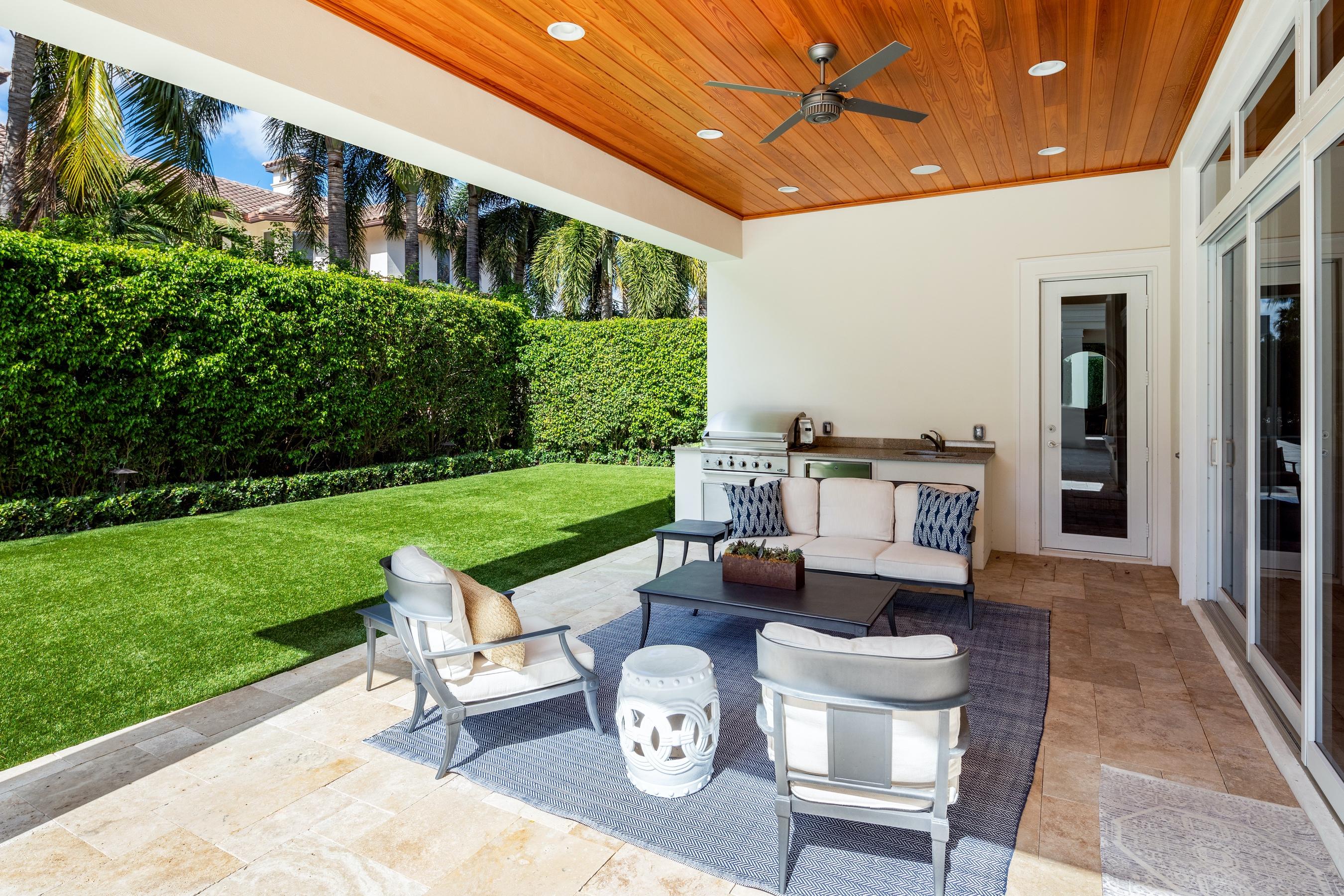 ROYAL PALM YACHT & COUNTRY CLUB - Residential