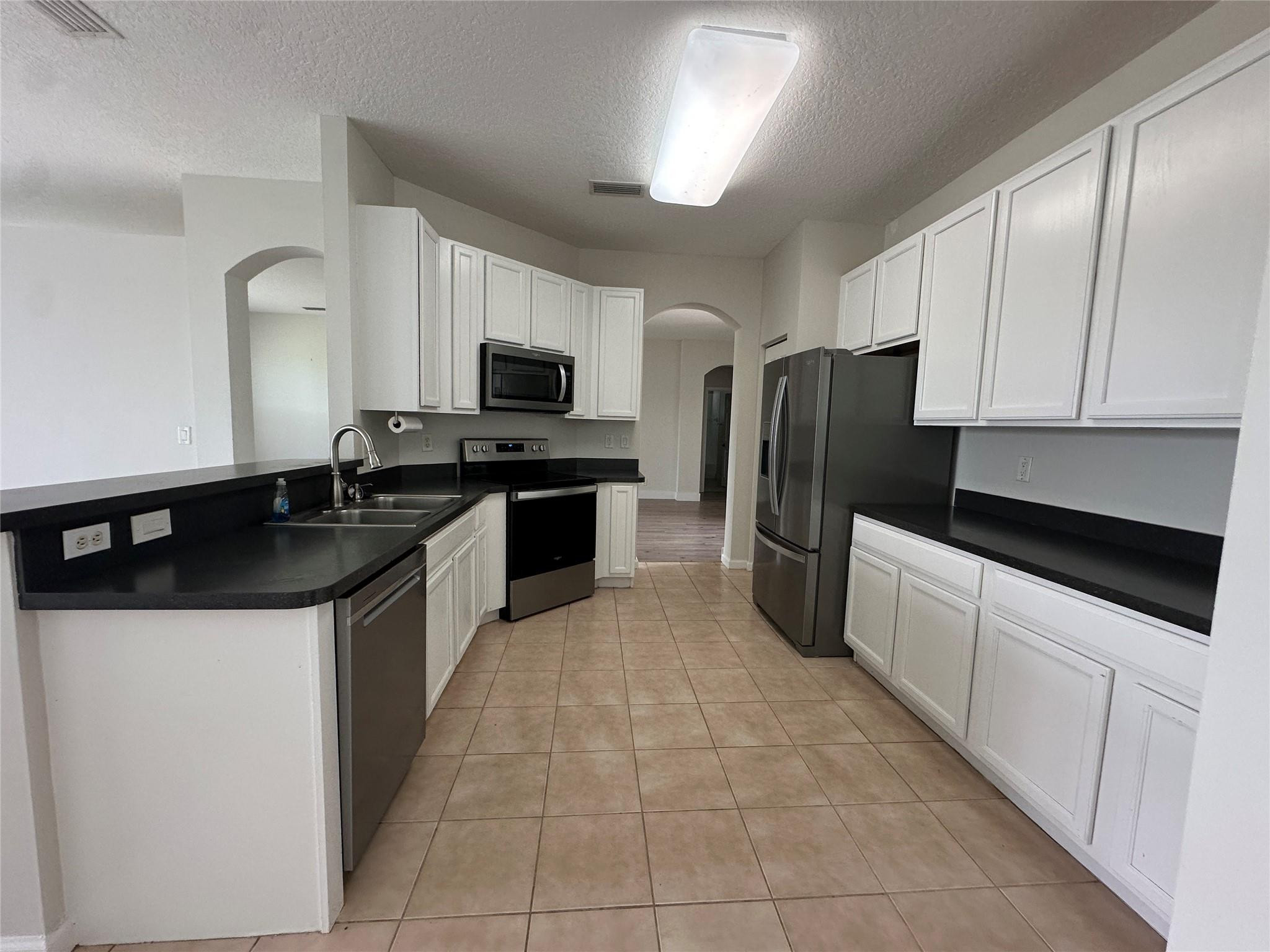 EMERALD ESTATES SUB - Residential