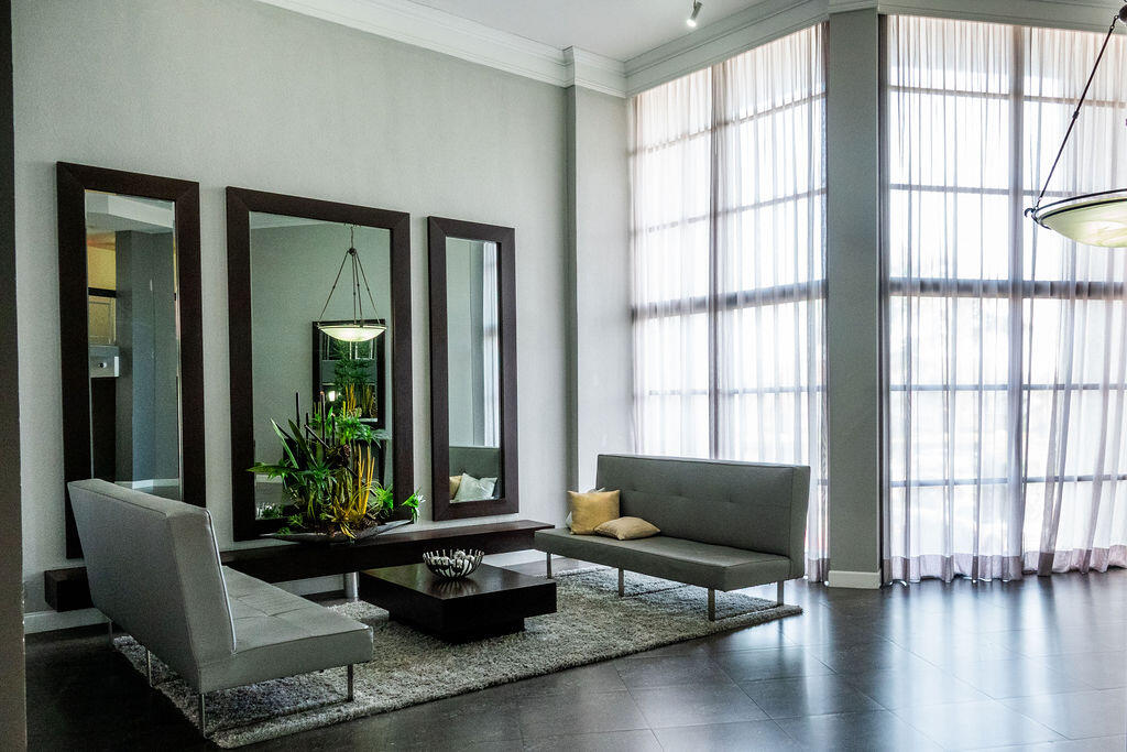 200 LESLIE CONDO - Residential