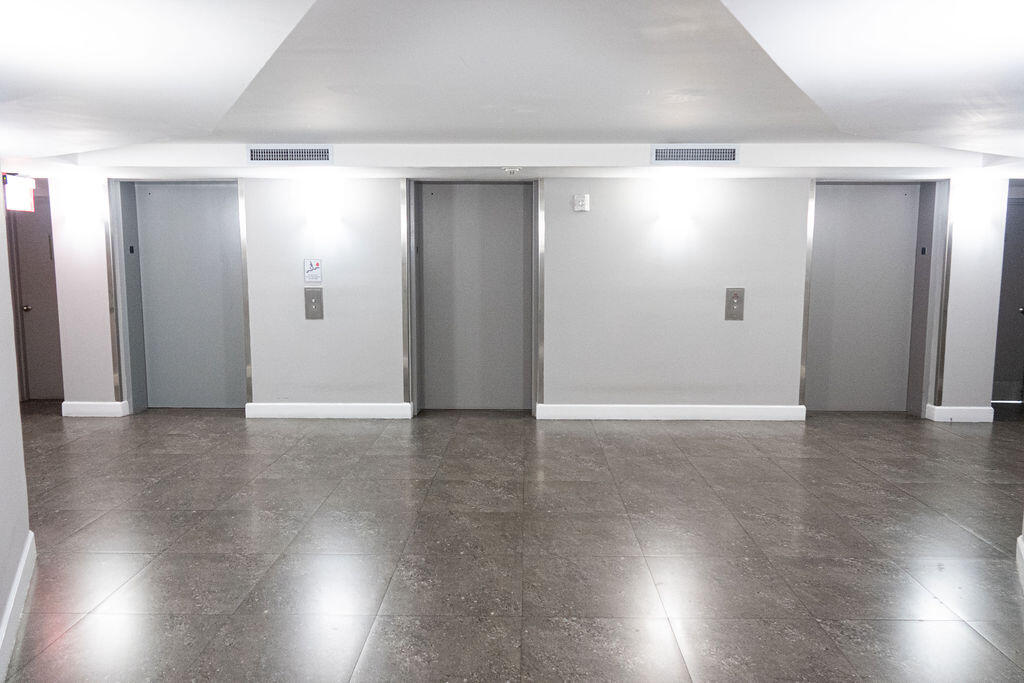 200 LESLIE CONDO - Residential