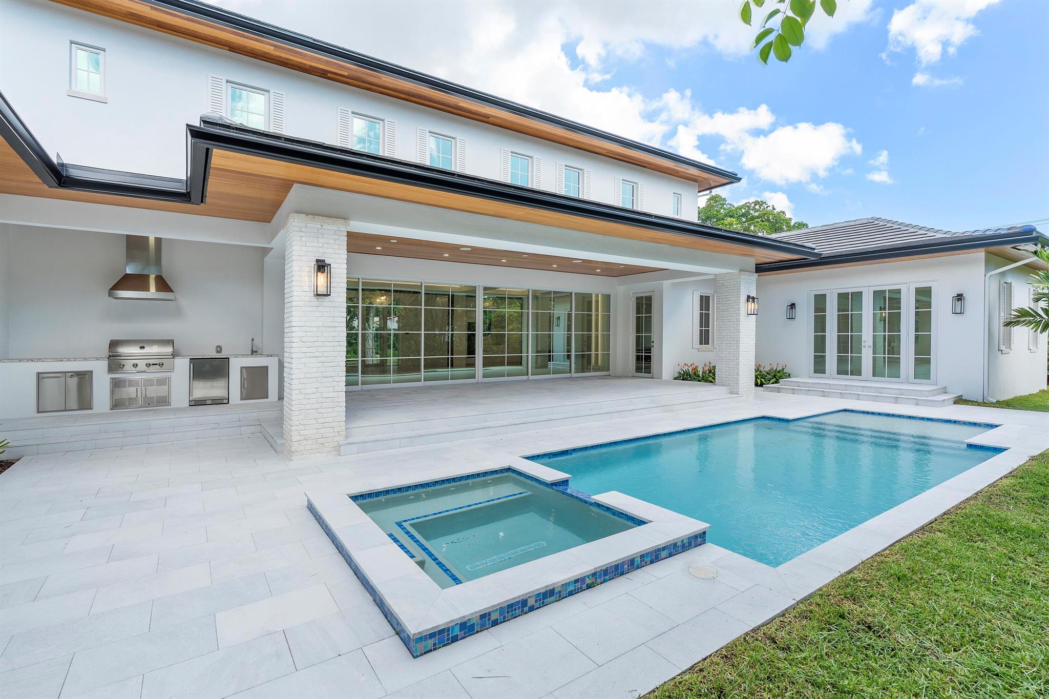 CORAL GABLES RIVIERA SEC 11 REV - Residential