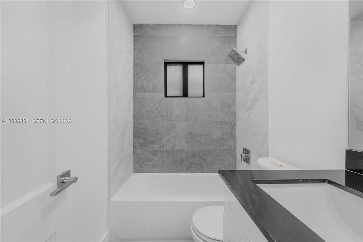 HILLS TRAIL GROVE - Residential Lease