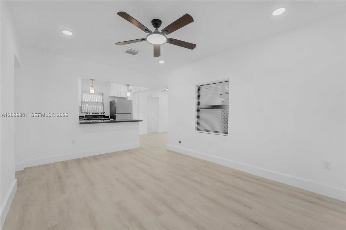 HILLS TRAIL GROVE - Residential Lease