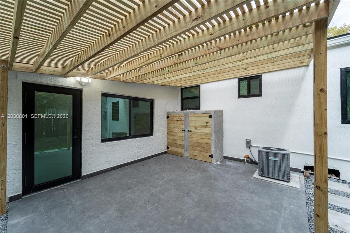HILLS TRAIL GROVE - Residential Lease