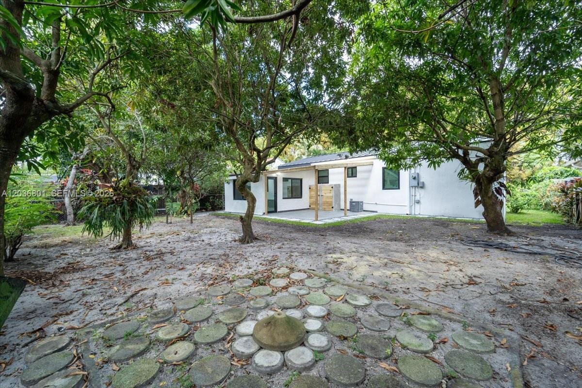 HILLS TRAIL GROVE - Residential Lease