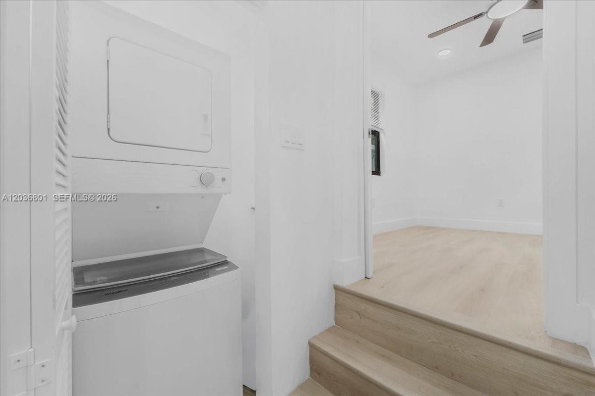 HILLS TRAIL GROVE - Residential Lease