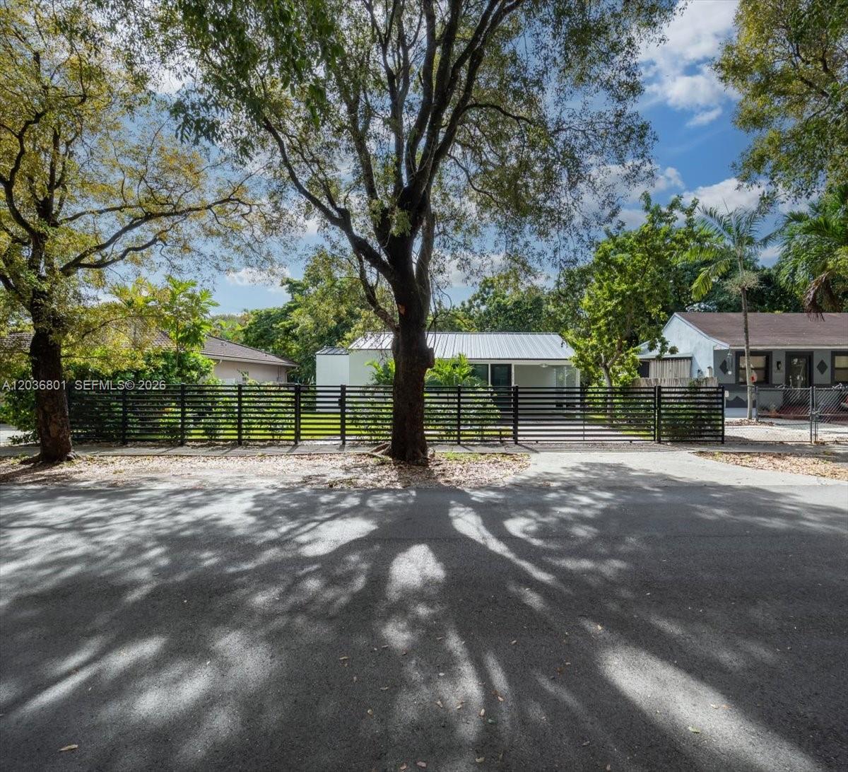 HILLS TRAIL GROVE - Residential Lease