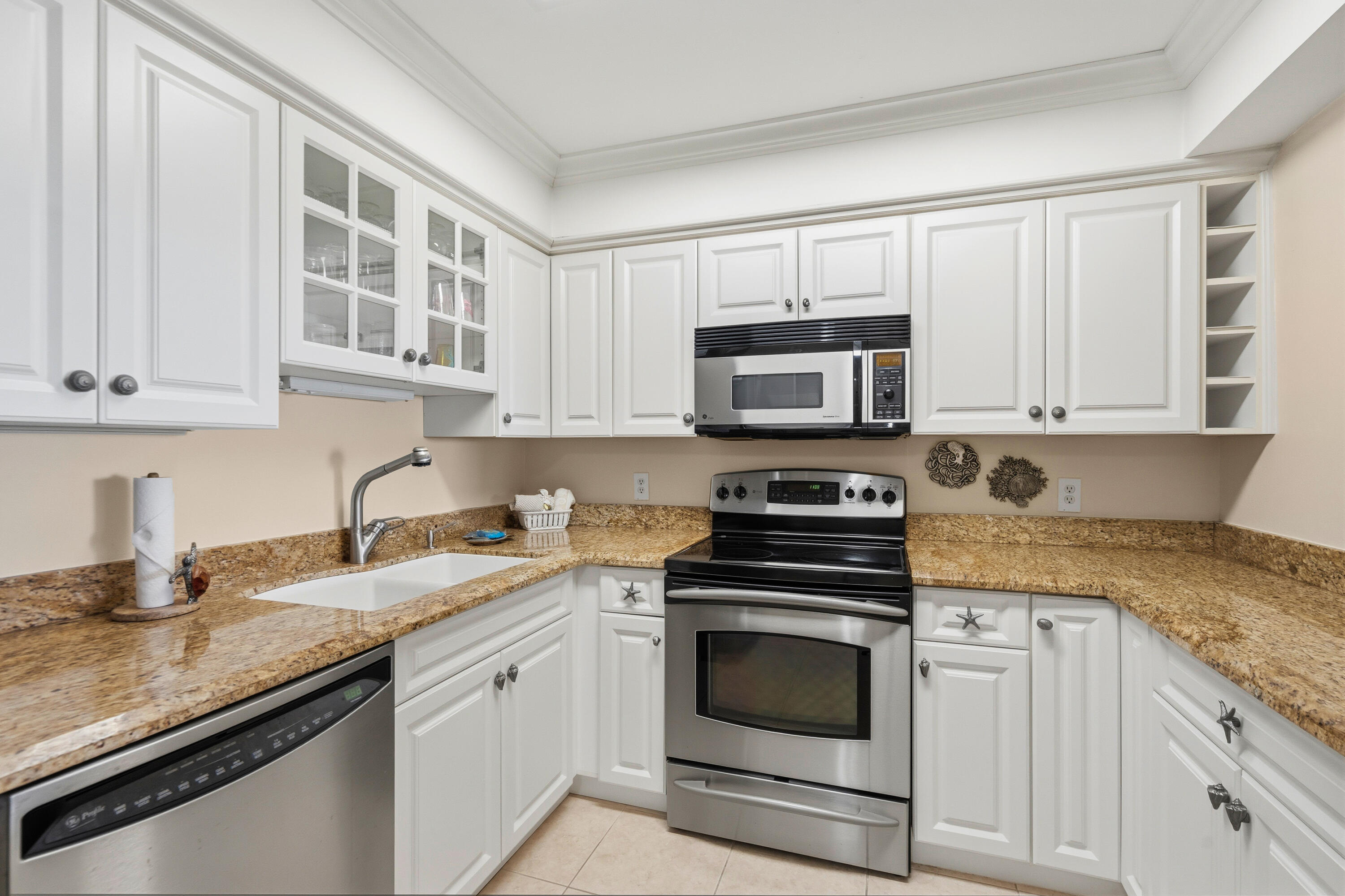 JUNO SHORES RESORT CONDO - Residential