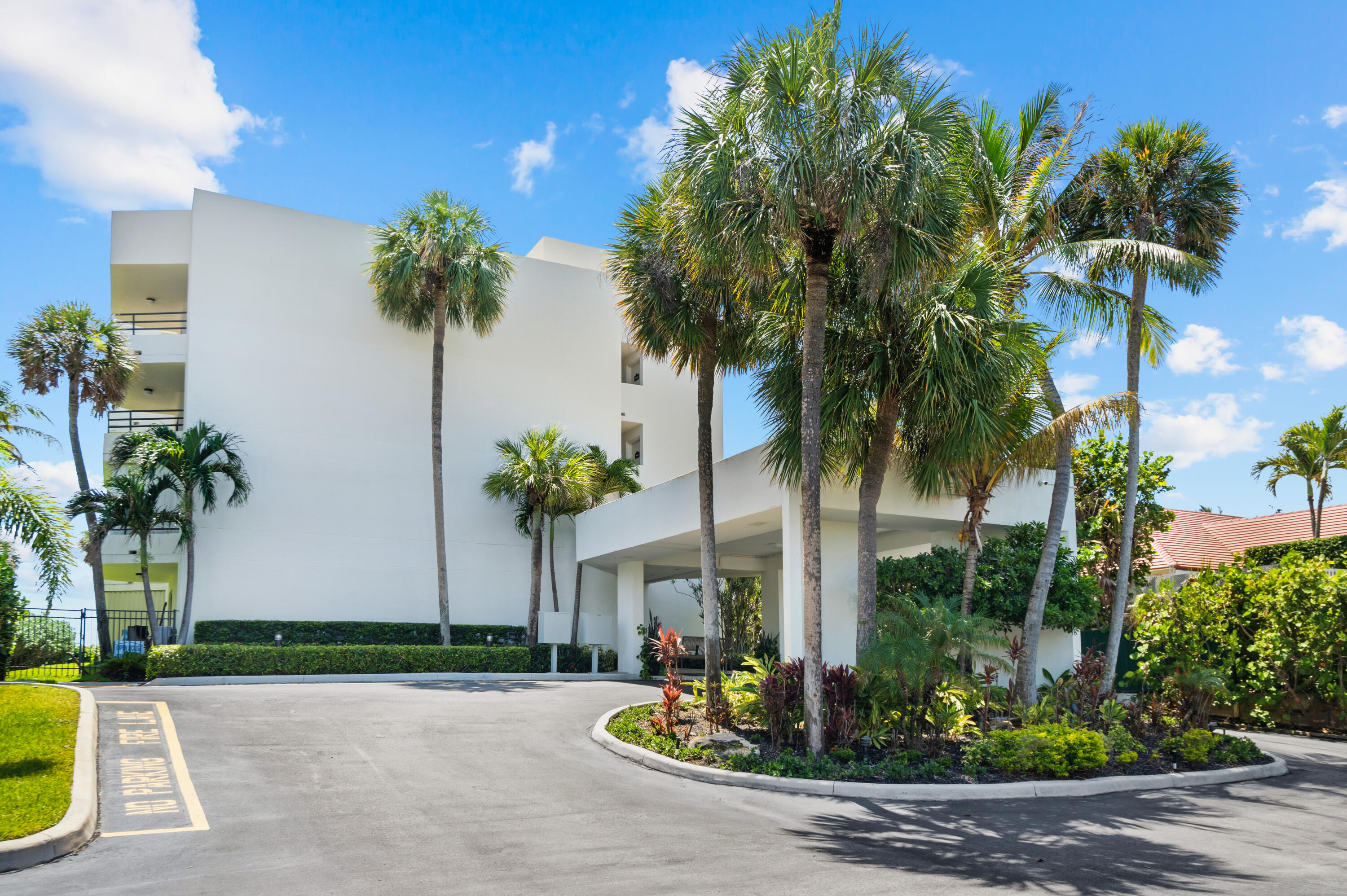 JUNO SHORES RESORT CONDO - Residential