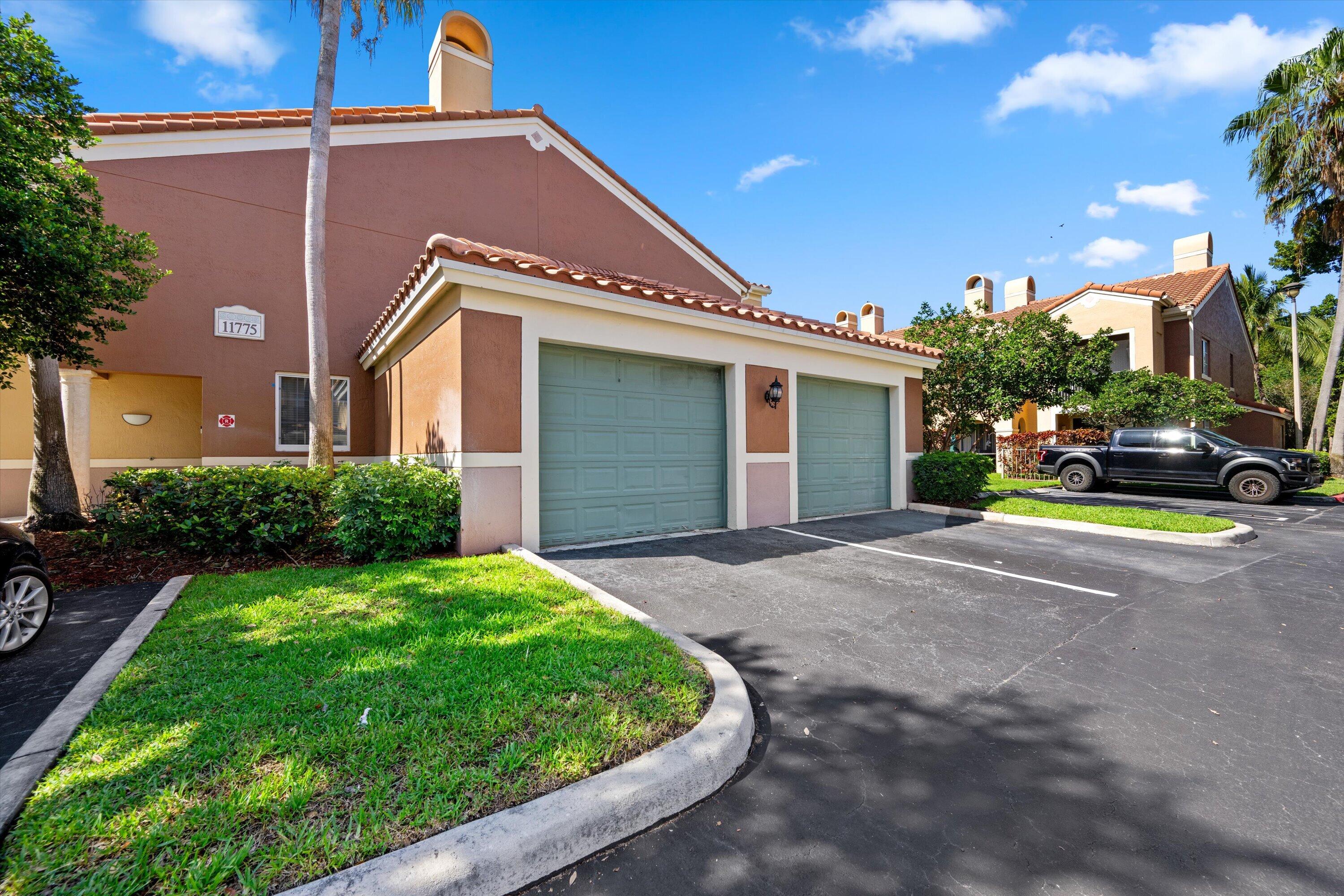 ST ANDREWS AT POLO CLUB CONDO - Residential