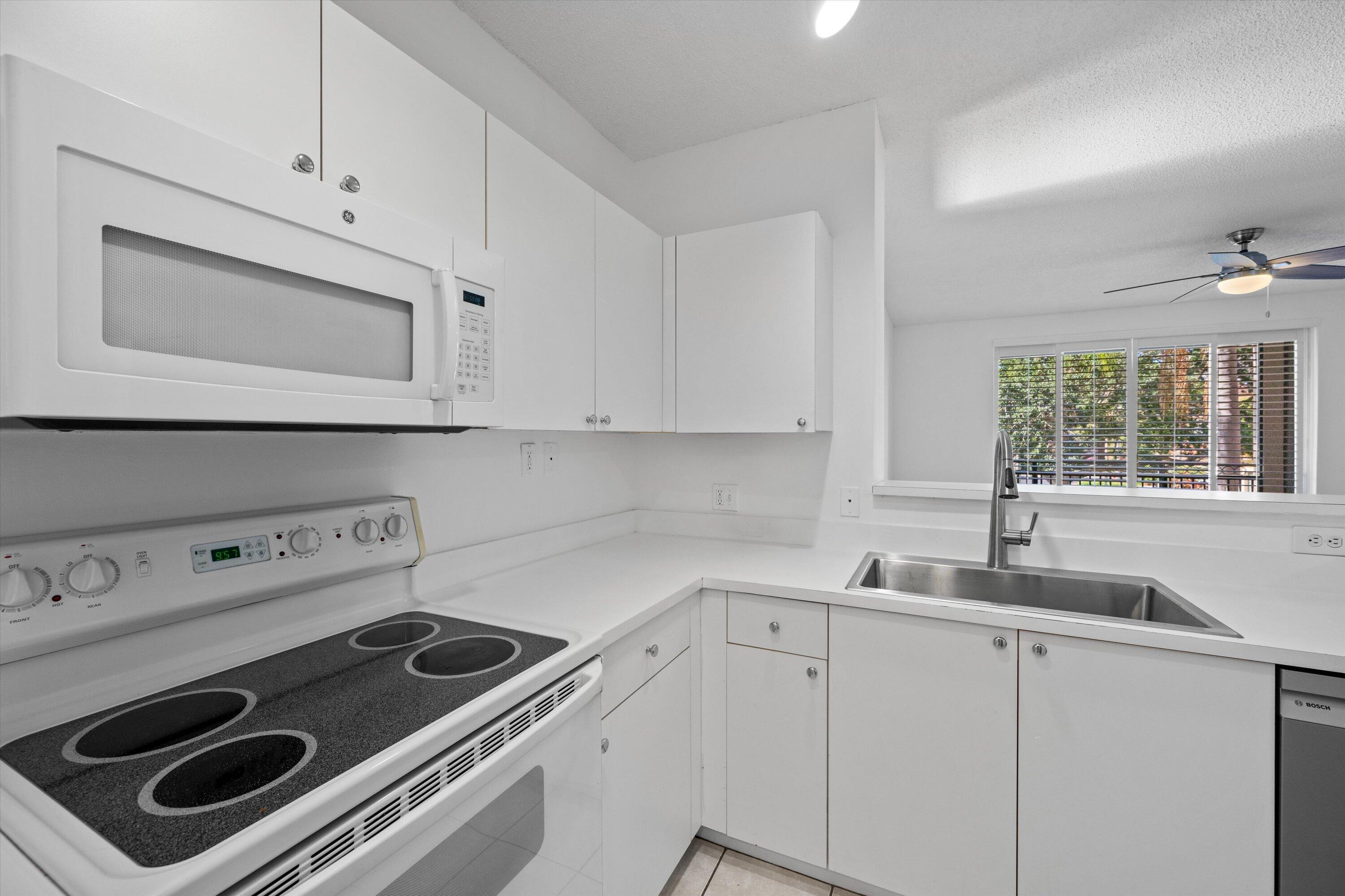 ST ANDREWS AT POLO CLUB CONDO - Residential