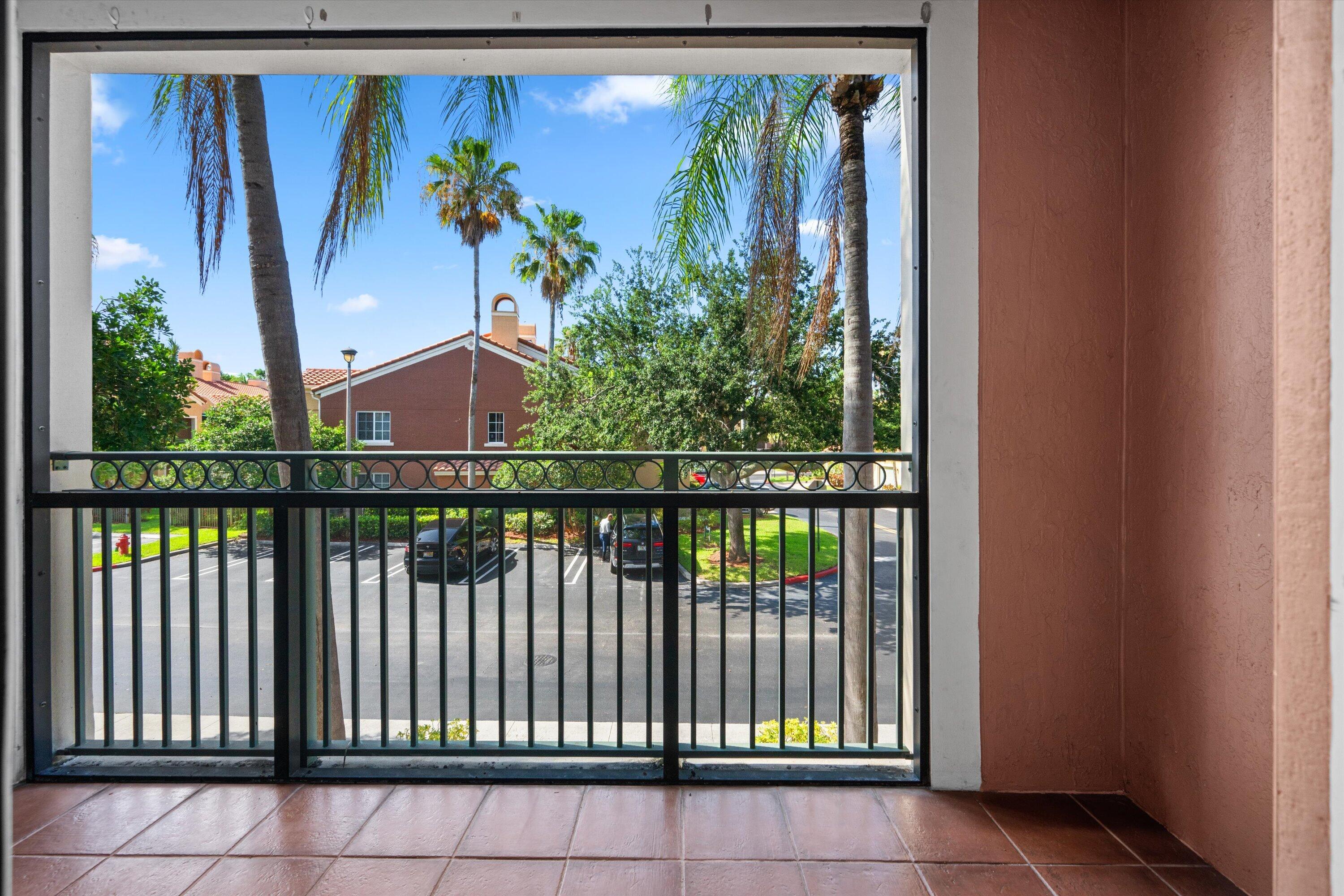 ST ANDREWS AT POLO CLUB CONDO - Residential