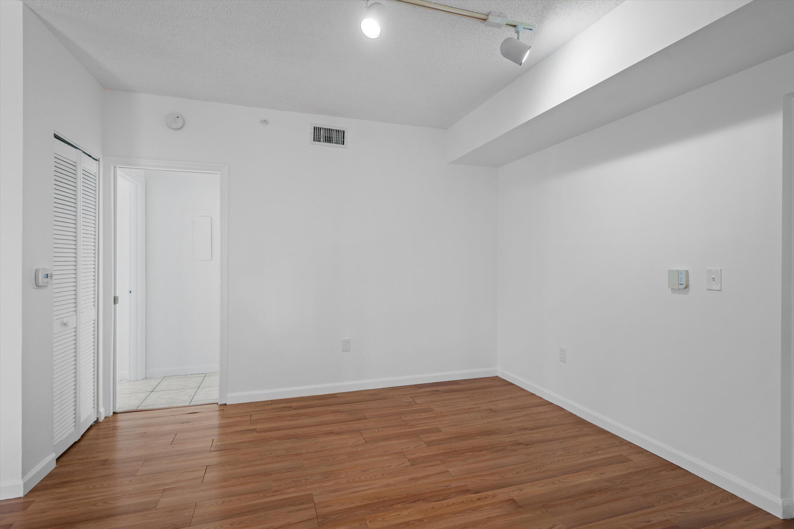 ST ANDREWS AT POLO CLUB CONDO - Residential