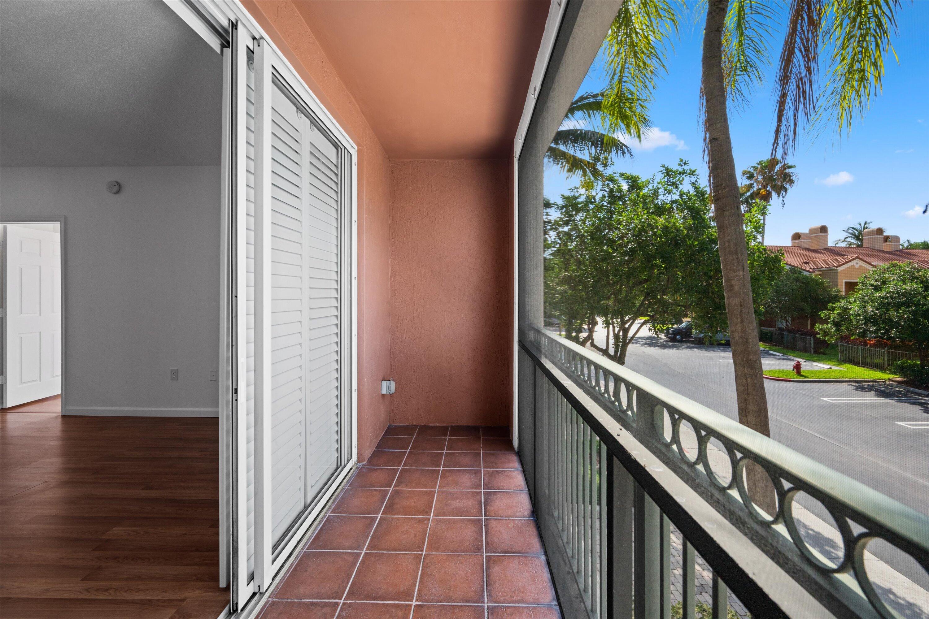 ST ANDREWS AT POLO CLUB CONDO - Residential