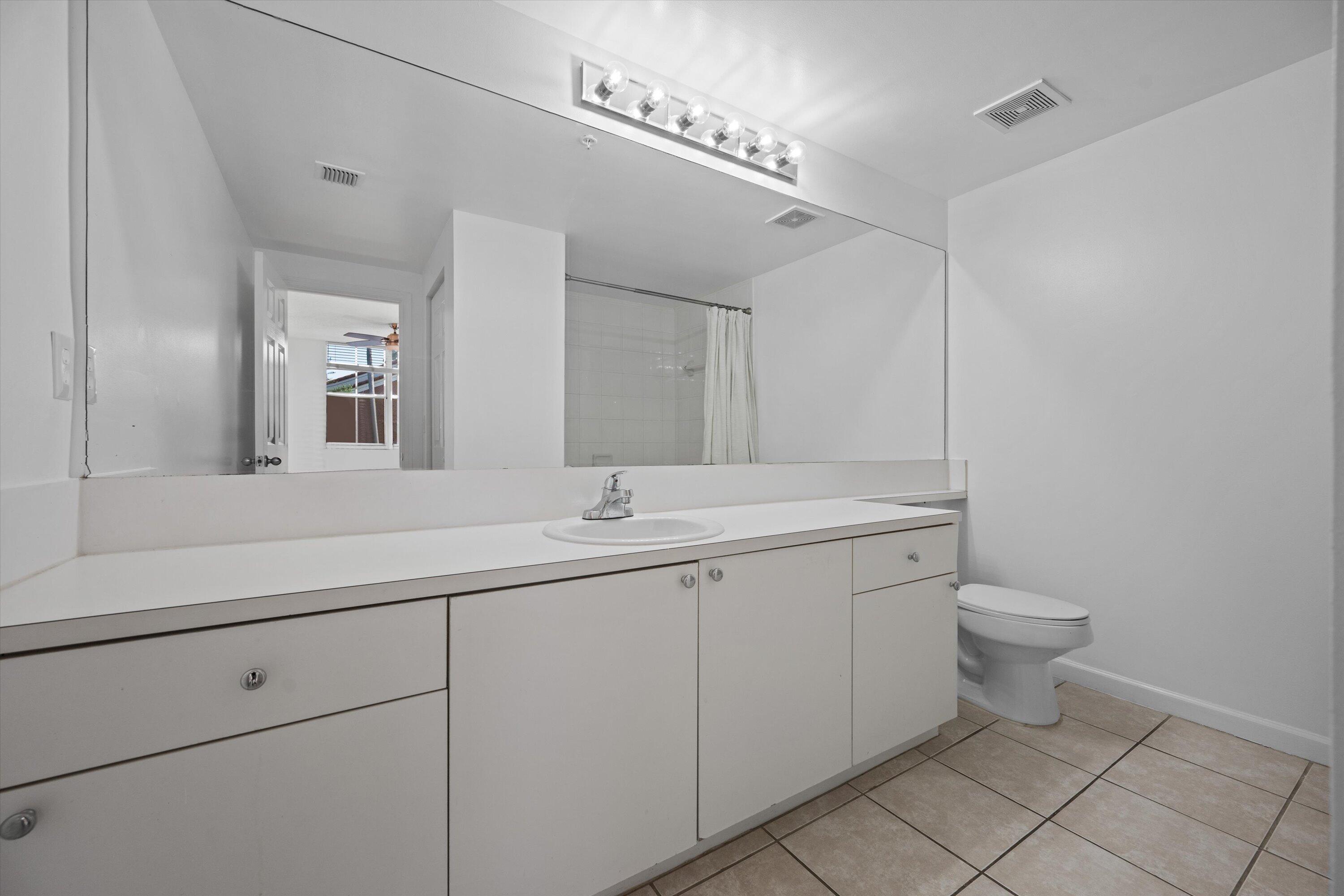 ST ANDREWS AT POLO CLUB CONDO - Residential