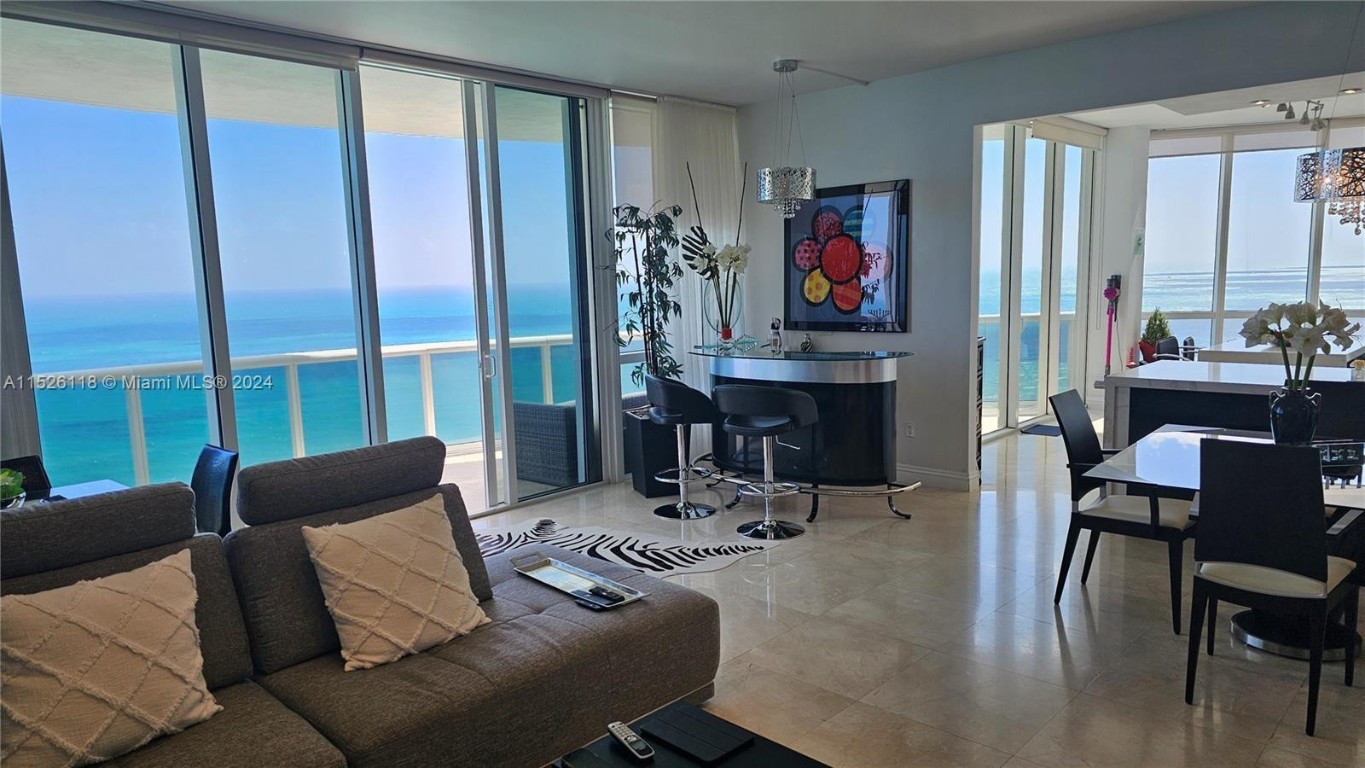 Trump Tower - Residential