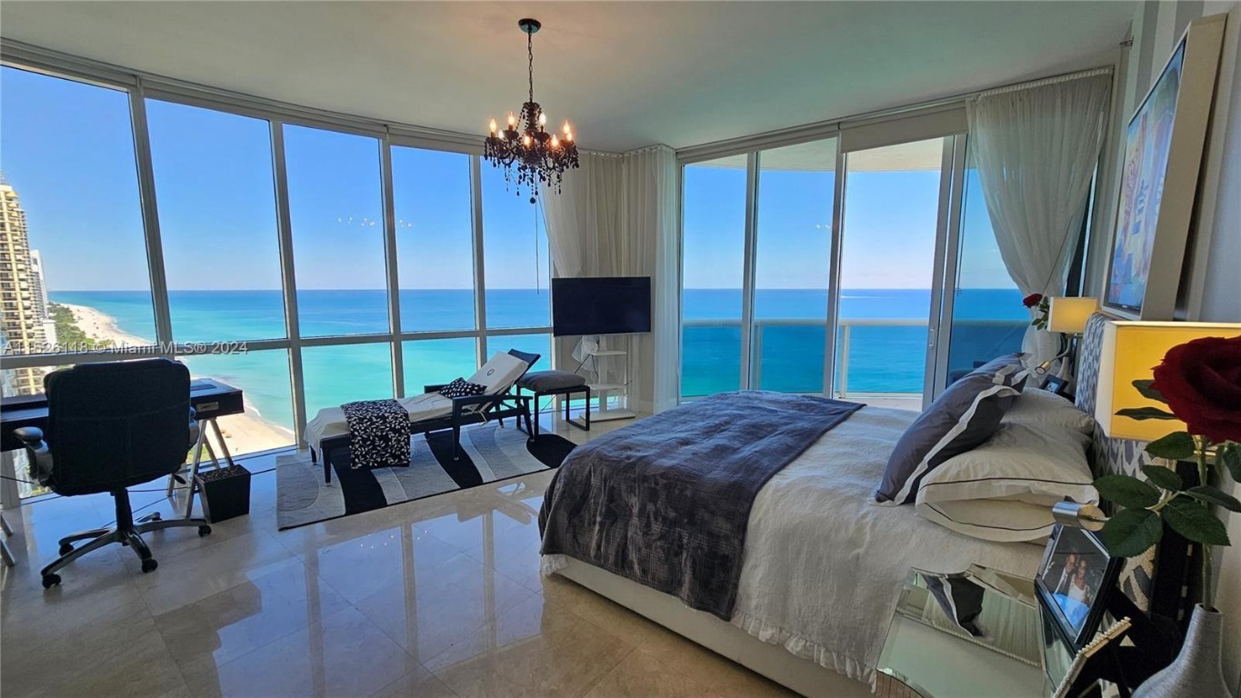 Trump Tower - Residential